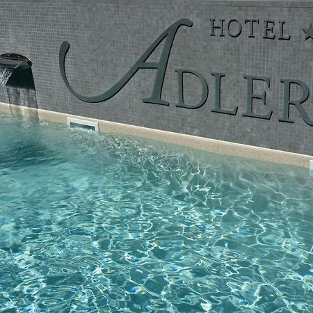 Hotel Adler Алассио Экстерьер фото