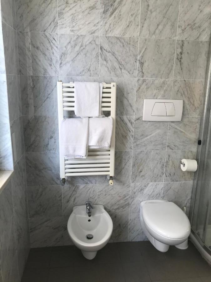 Hotel Adler Алассио Экстерьер фото